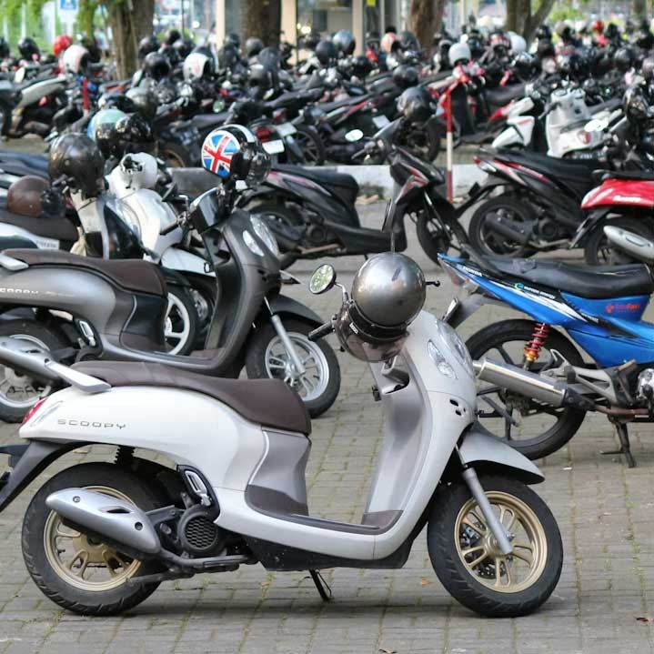Boston police seize mopeds in crackdown on illegal riding in South End