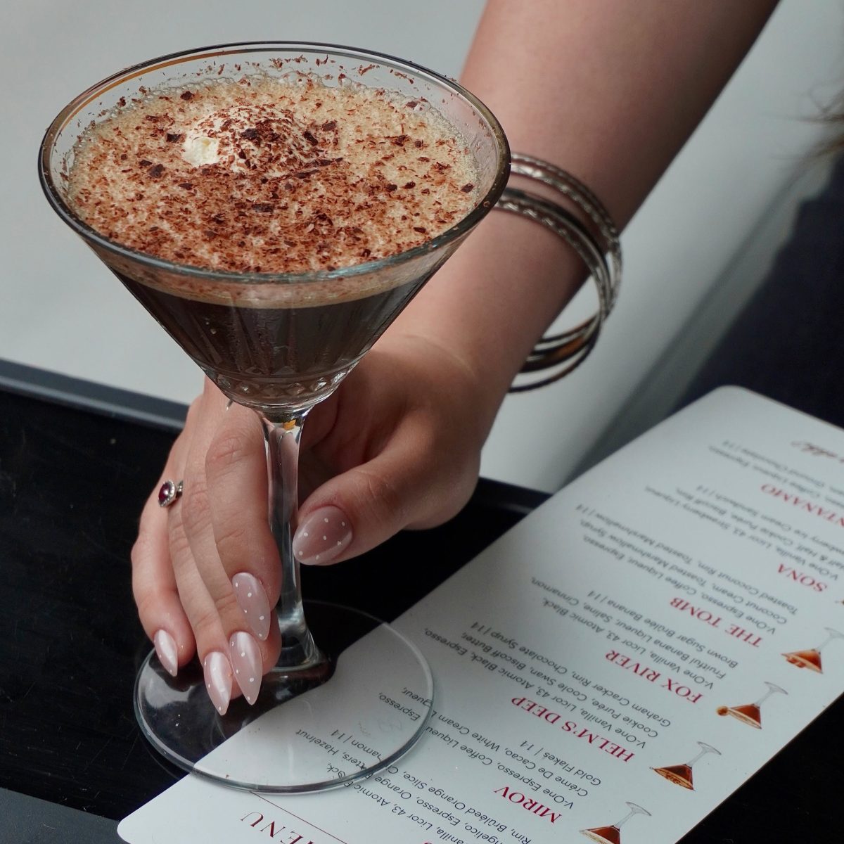 Alibi, cocktails in West End