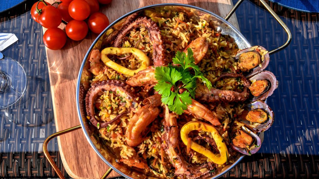Baleia, mediterranean in South End