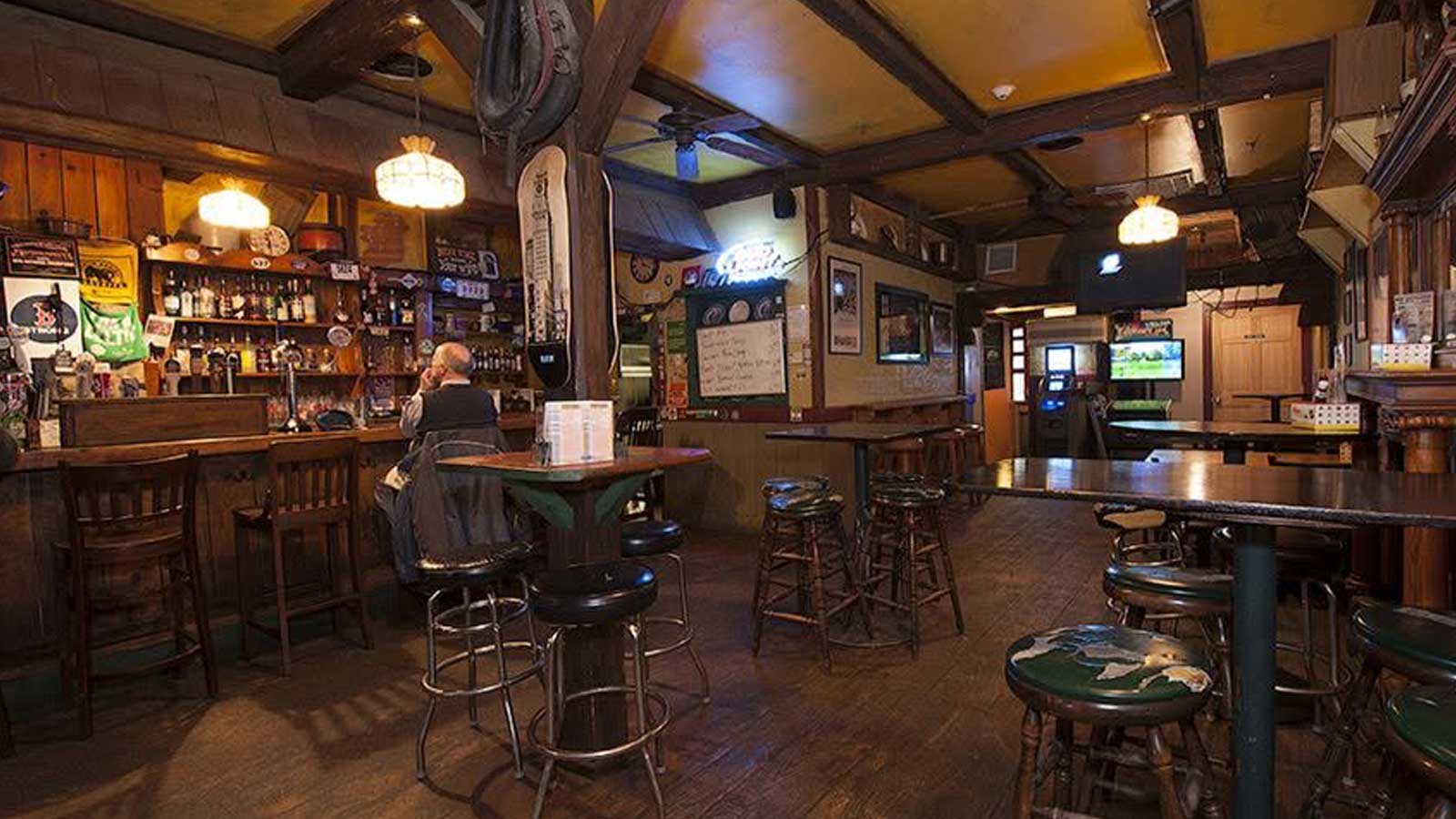 Biddy Early’s, beer in Downtown