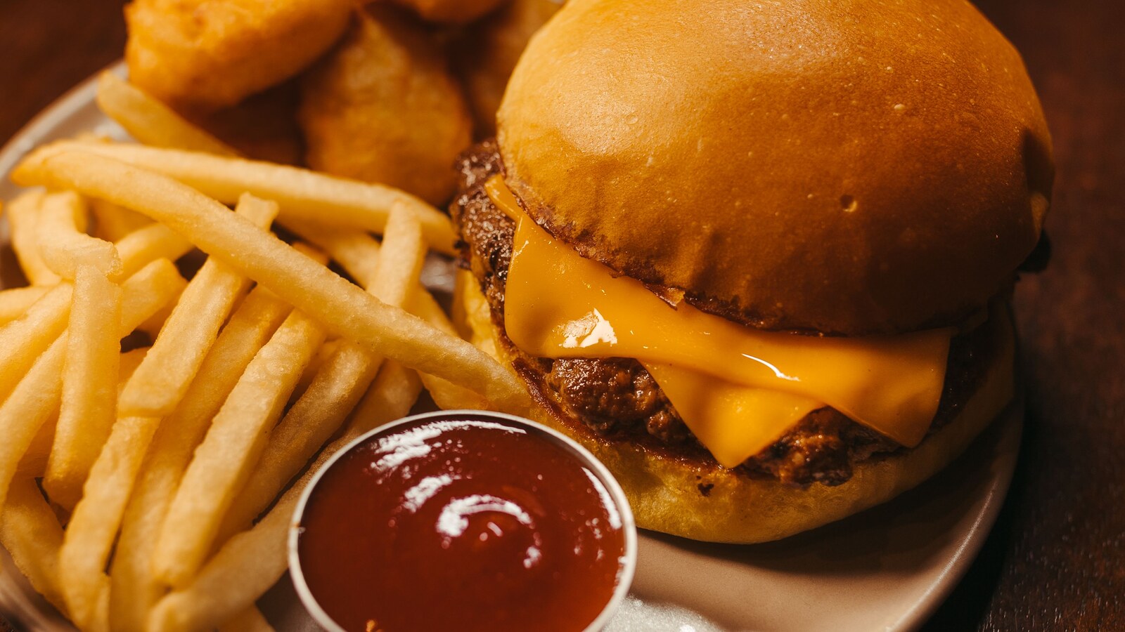 Boston Burger Company – Davis Square, burgers in Somerville