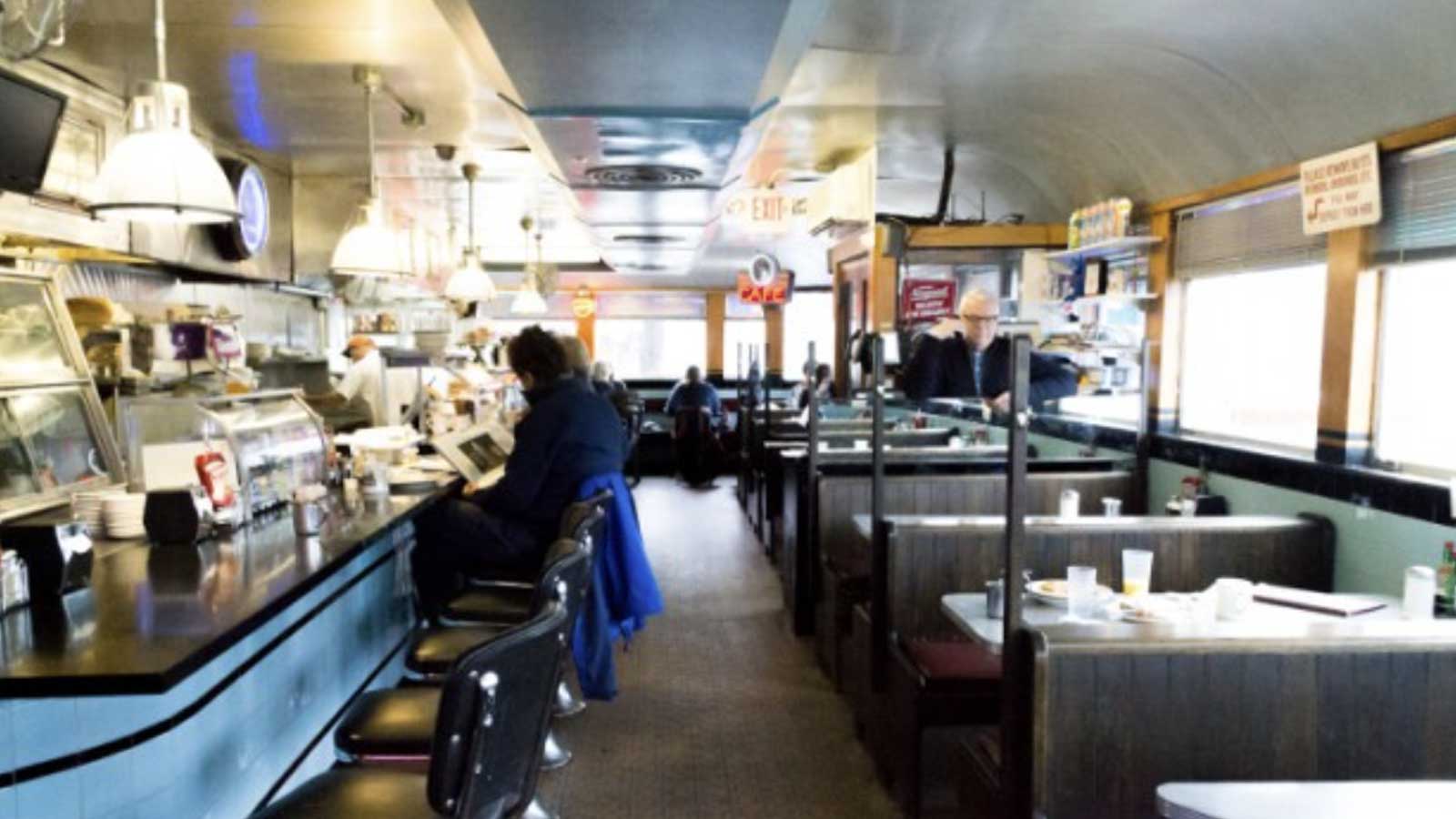 Deluxe Town Diner, brunch in Watertown