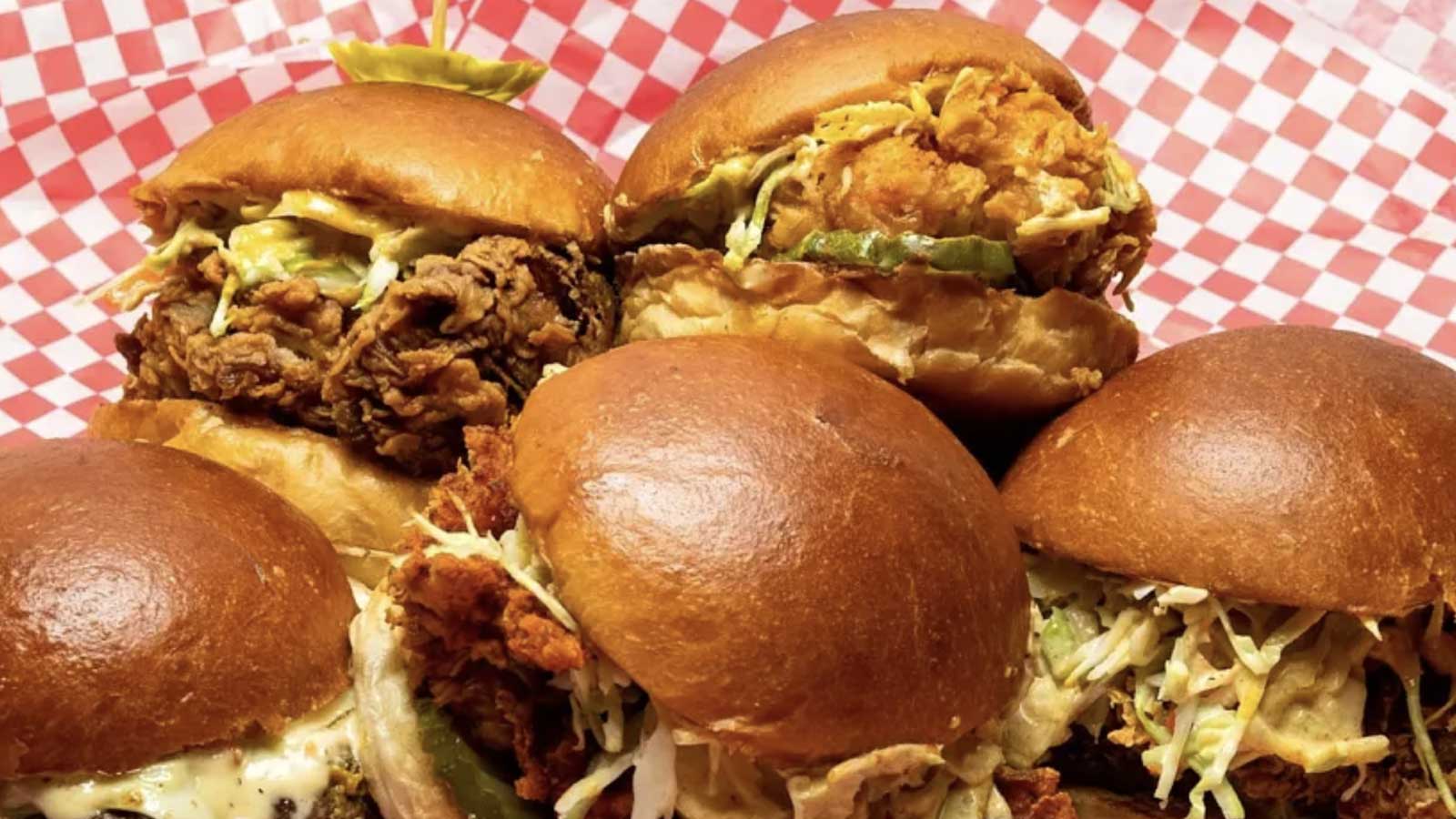 Hot Chix Boston, american in Inman Square