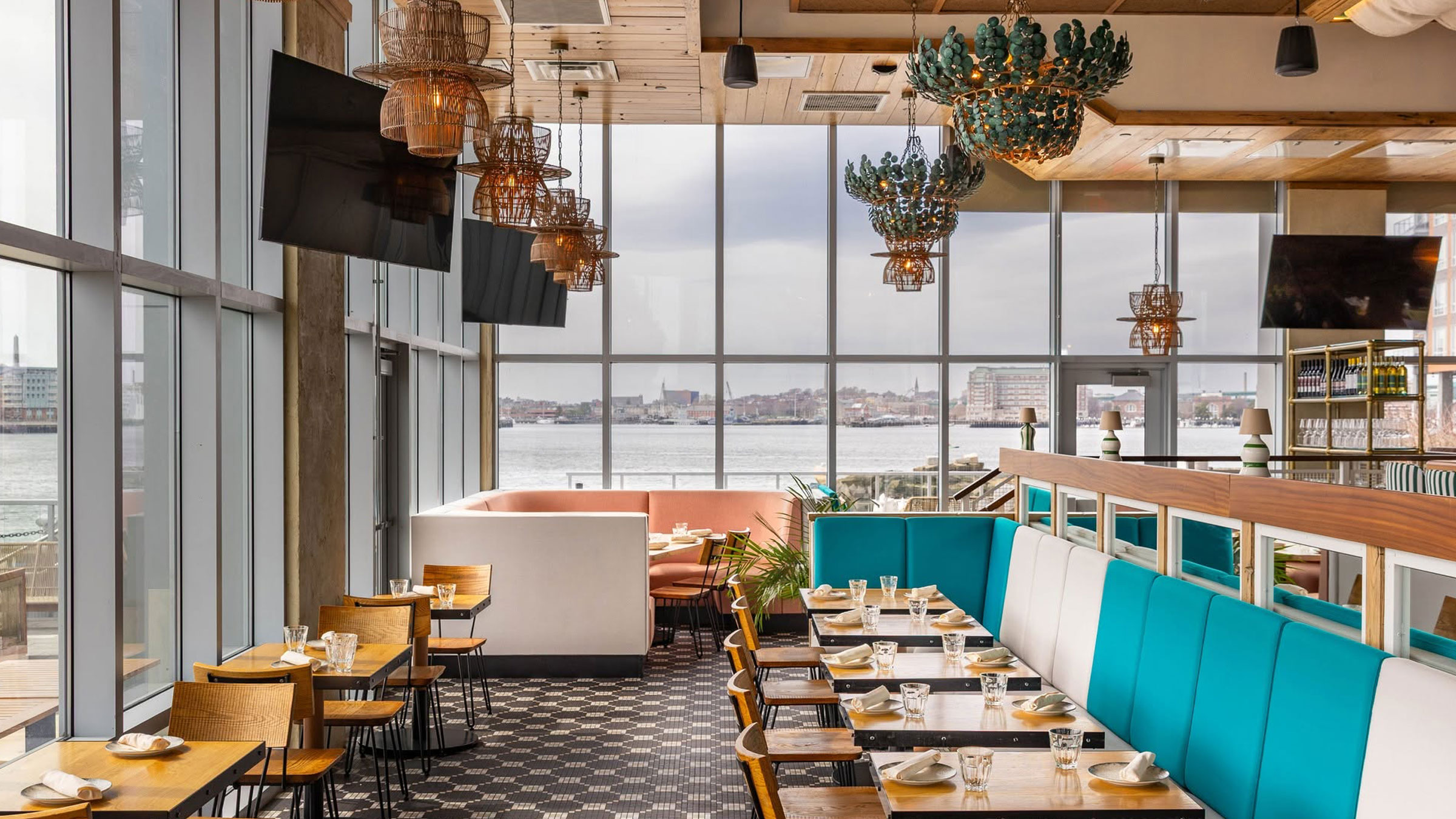 La Tavernetta, cocktails in East Boston
