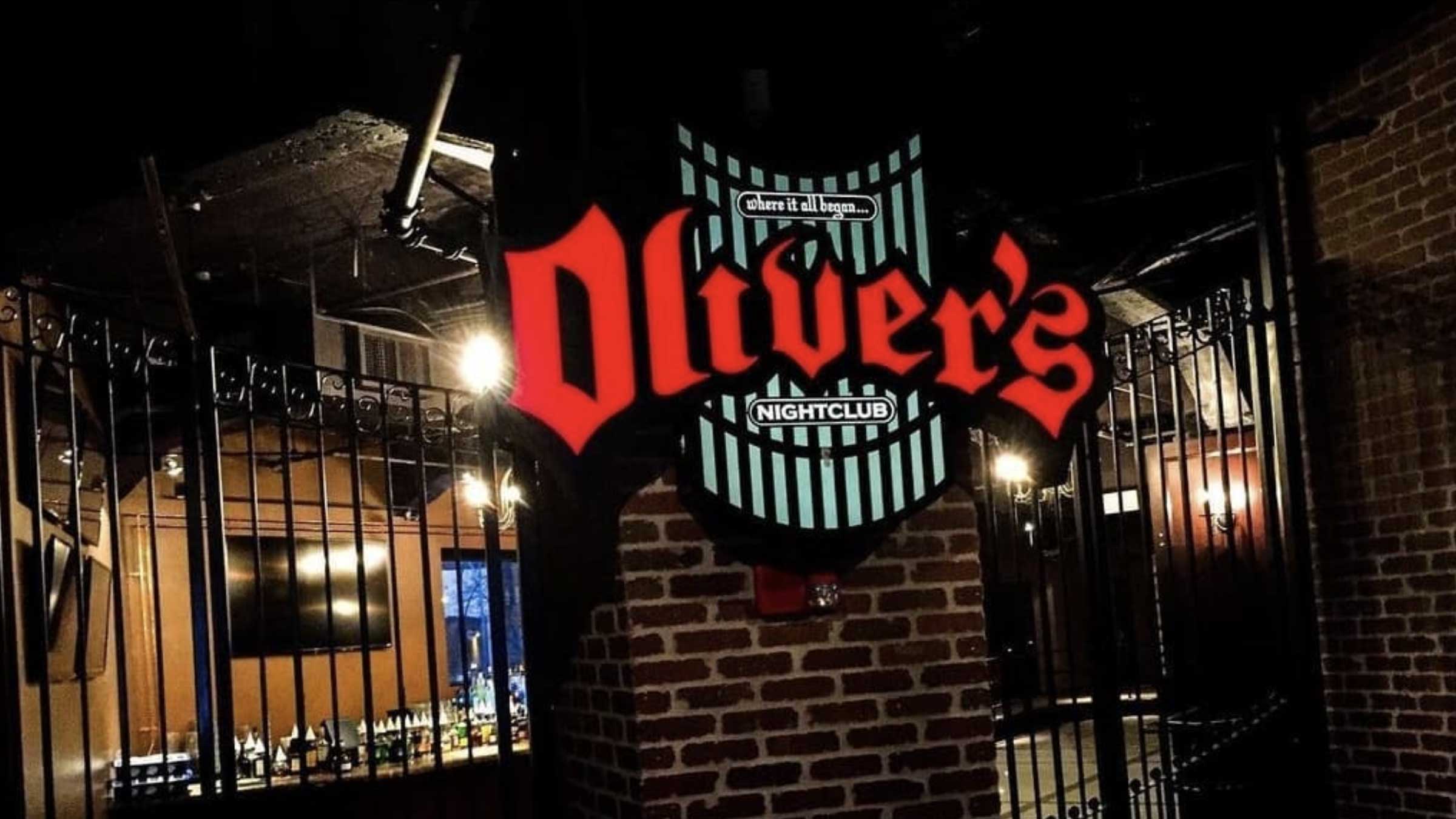 Oliver’s Nightclub @ Cask, cocktails in Fenway