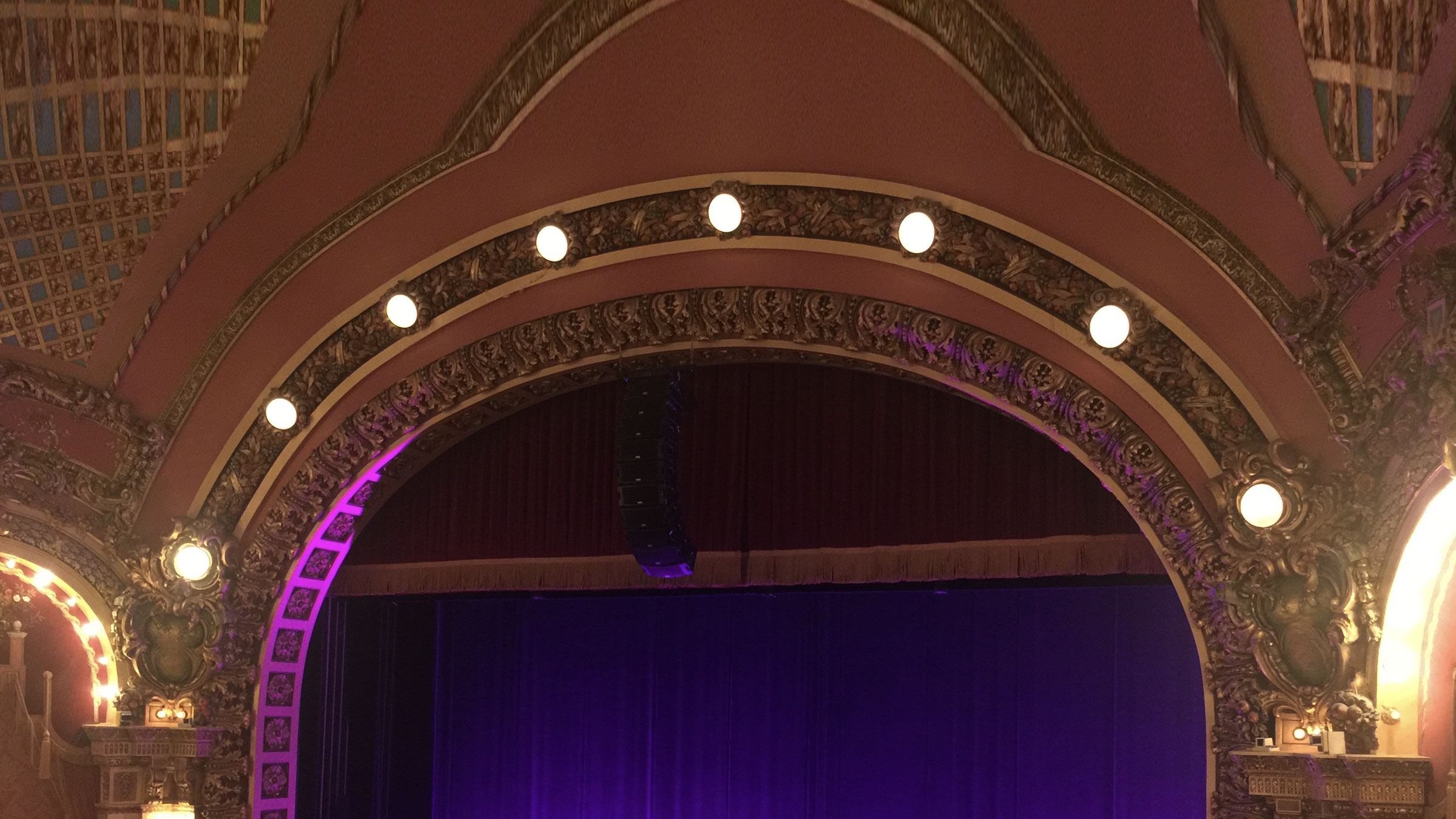 Emerson Colonial Theatre, theater in Downtown