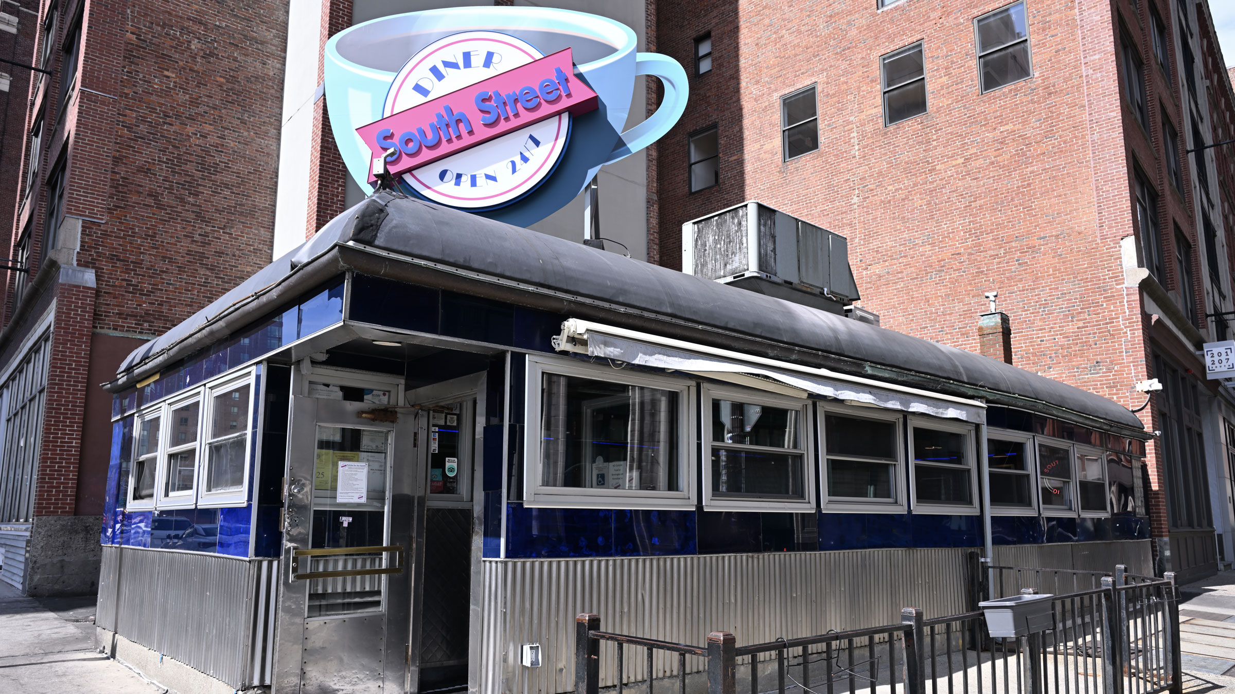 South Street Diner, american in Downtown