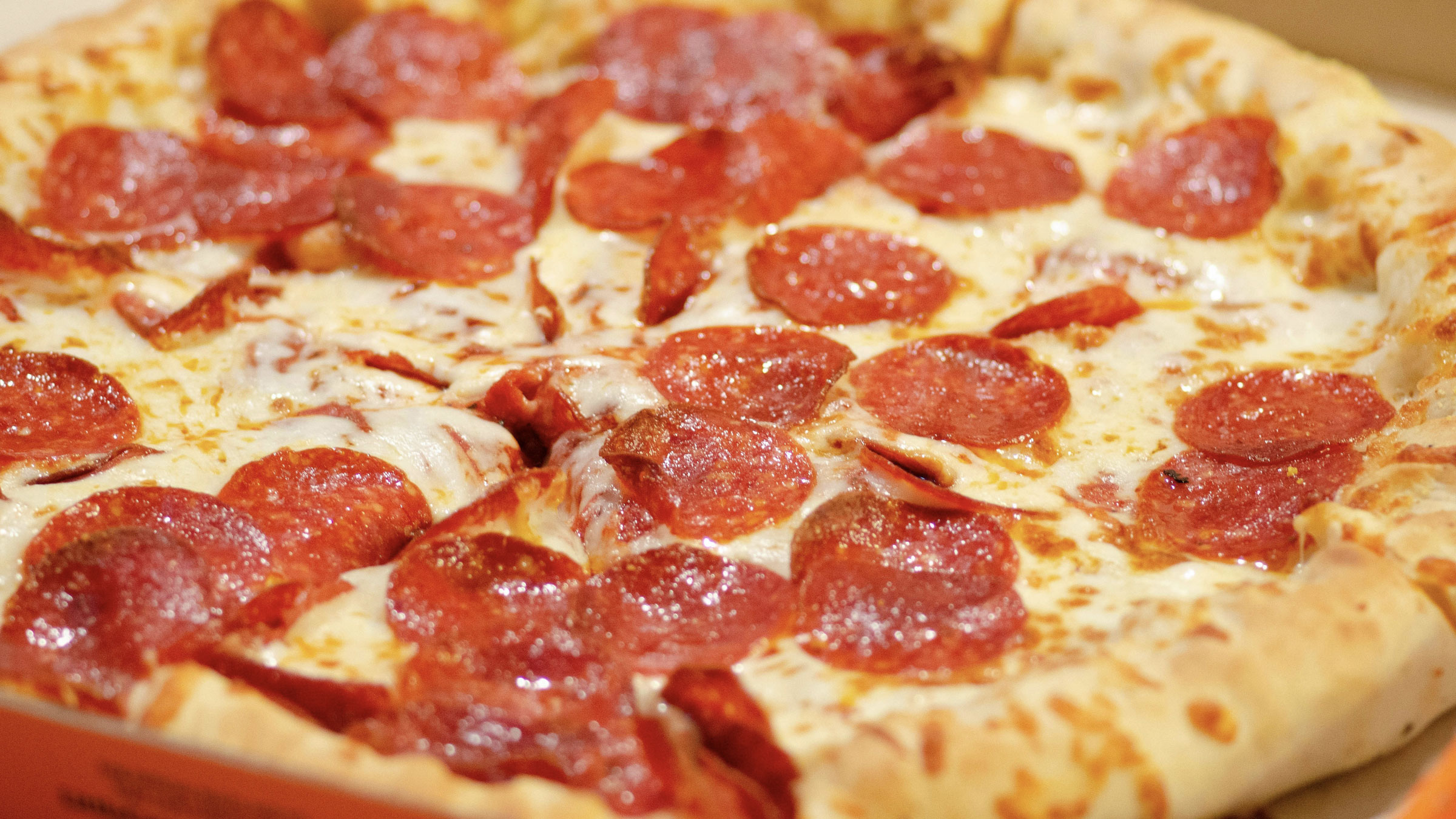 Sugar’s Hot Pizza and Subs, pizza in Seaport