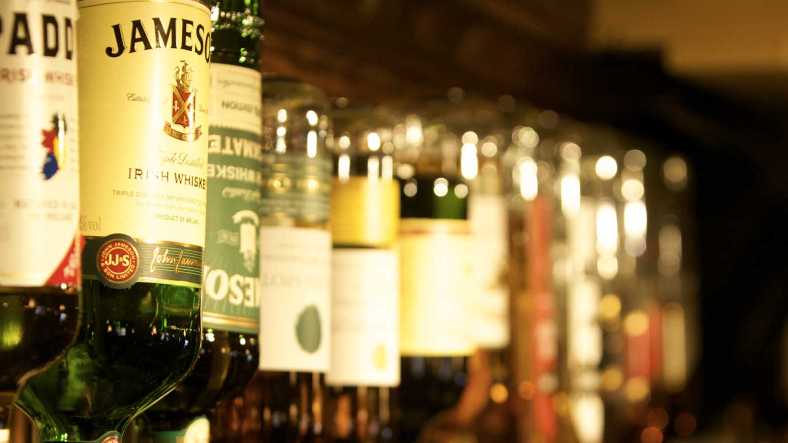 Tavern at the End of the World, cocktails in Charlestown