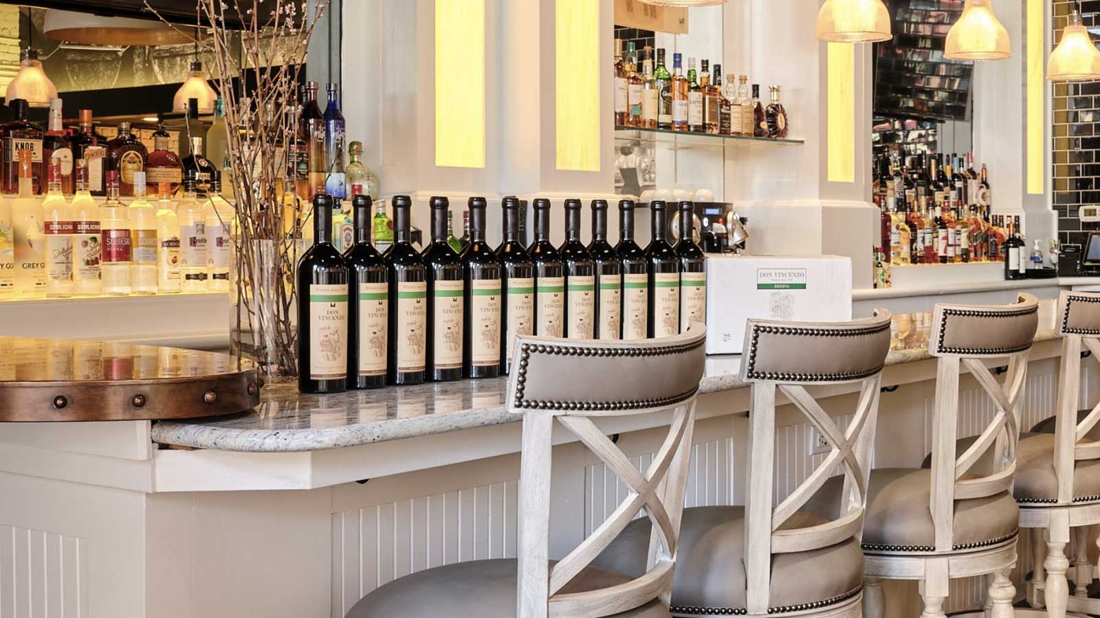 Vinotta Restaurant, italian in Waltham
