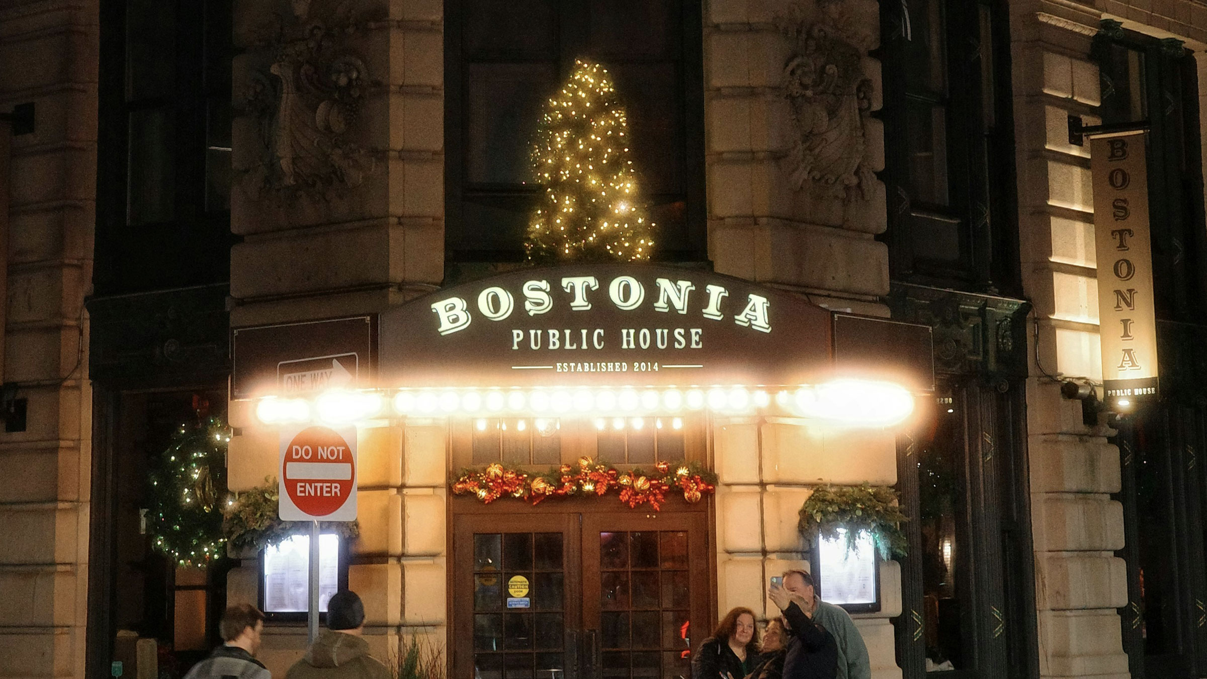Bostonia Public House